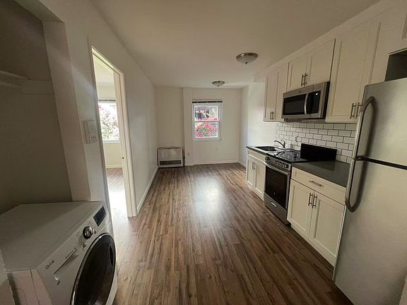 3rd image of 2521 Regent St #10969800
