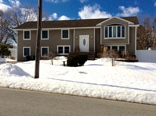 88 Atlantic Pl, Hauppauge, NY 11788