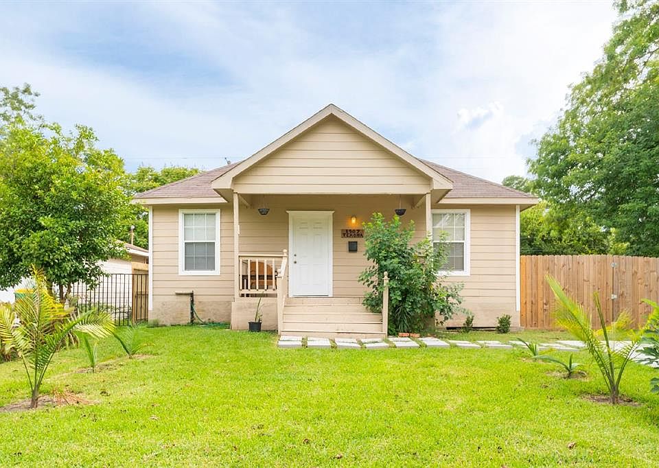 1st image of 1907 Texoma St