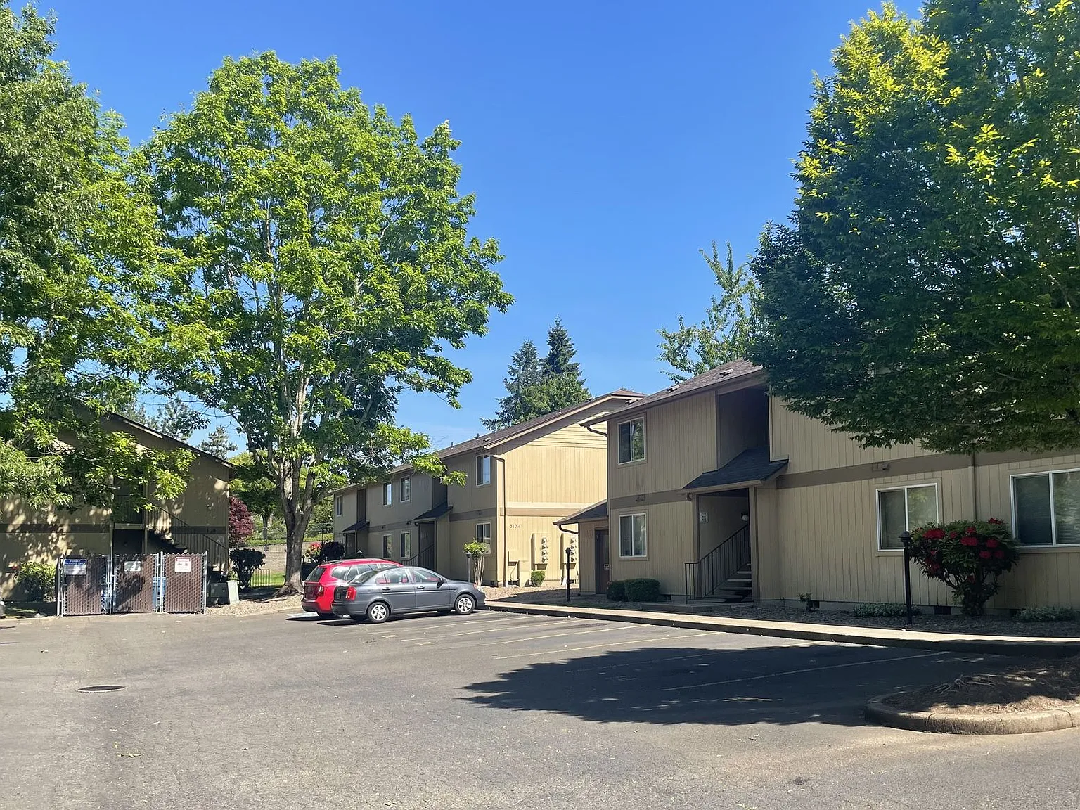 1 bedroom 1 bath- Ground level unit in South Salem! — Photo 4