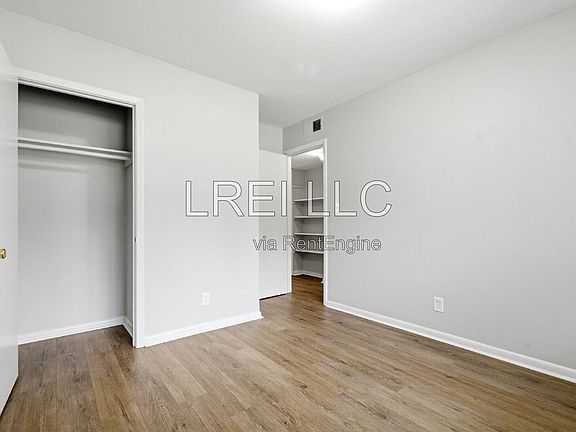 5th image of 5202 Rural Way