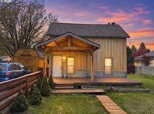 302 S Alder St, Wallowa, OR 97885