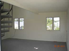 4th image of 99 Adriatic Ave