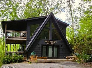 1020 Deep Hollow Rd, Gatlinburg, TN 37738