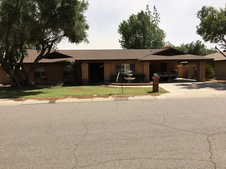 581 W Jasper Dr — Photo 3