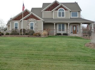 W295S7955 Shallow Waters Dr, Mukwonago, WI 53149