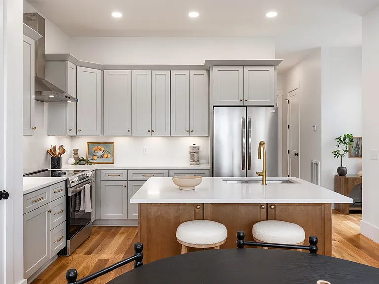 1013 Summit Ave #A — Photo 18