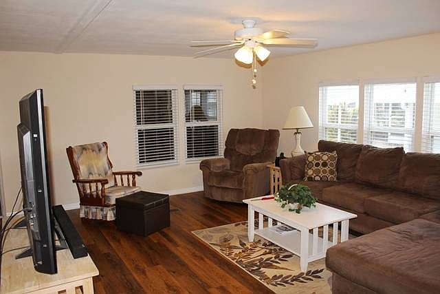 1st image of 12 Banza Ct