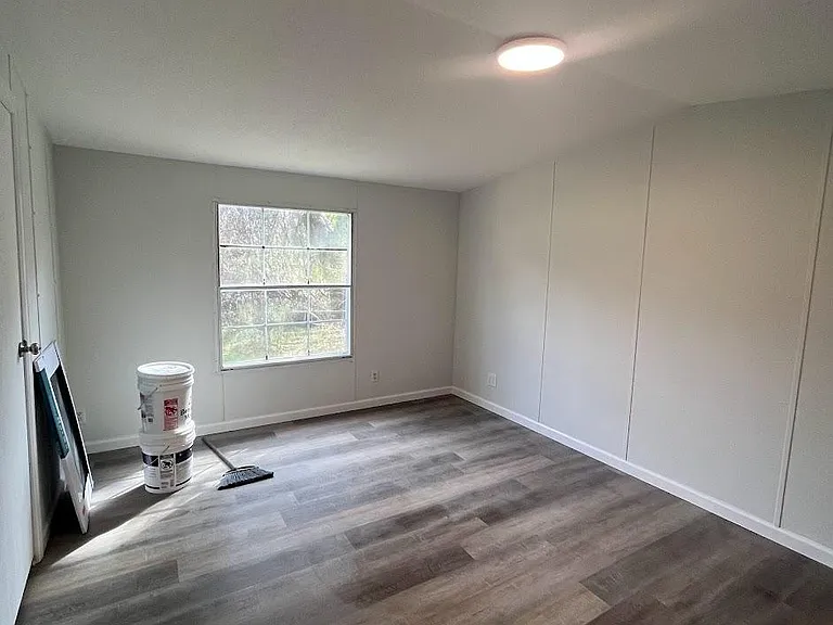 312 Hammond St — Photo 13