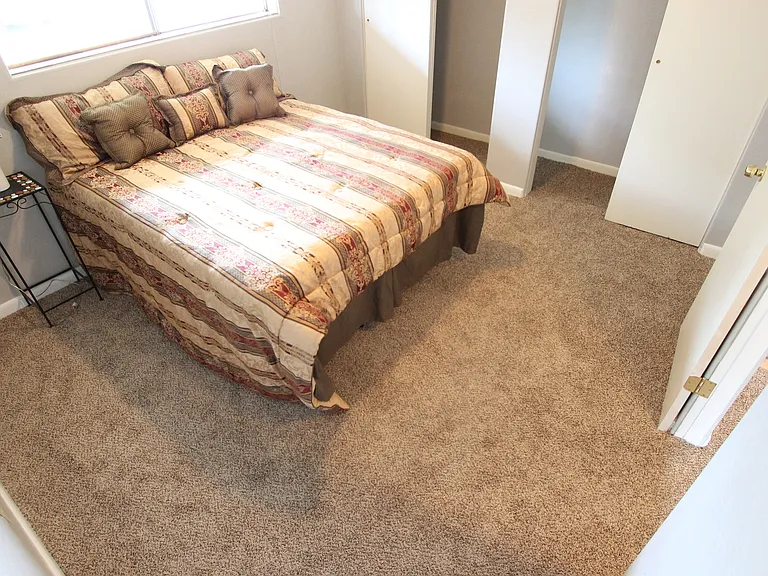 1425 Bunting Ave — Photo 26