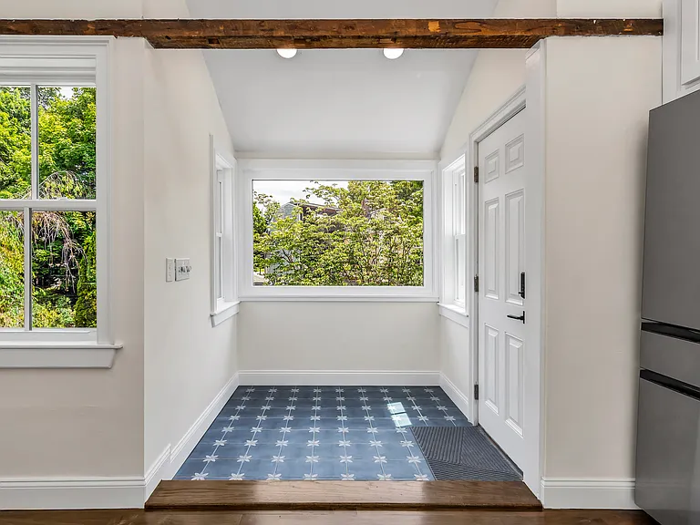 20 Pickman St #2 — Photo 11
