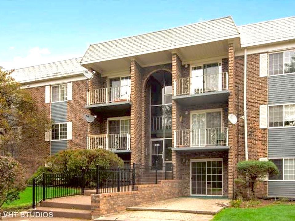 1st image of 1533 N Windsor Dr #316