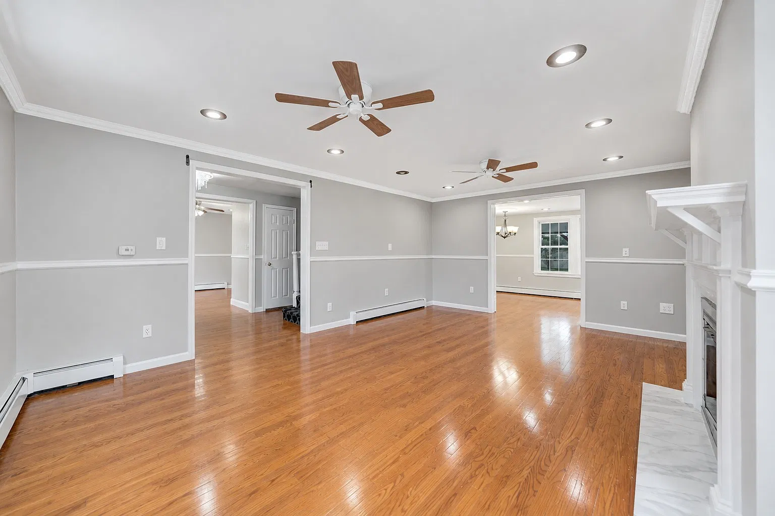 7 bed, 2713 sqft, $6,999 — Photo 2