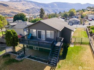 260 Chestnut Street, Chelan Falls, WA 98817