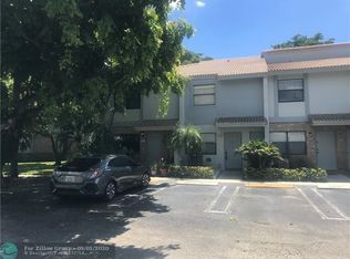 9887 Riverside Dr #11-21, Coral Springs, FL 33071