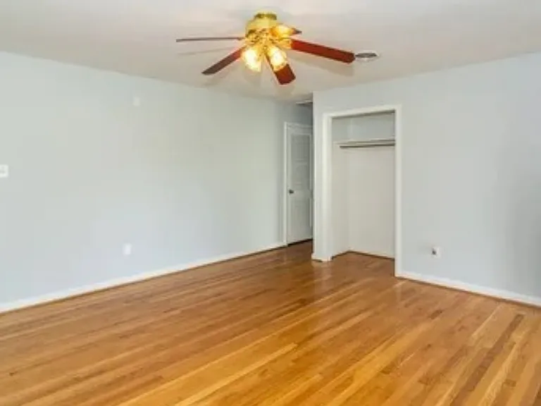 301 Meadowspring Rd — Photo 14