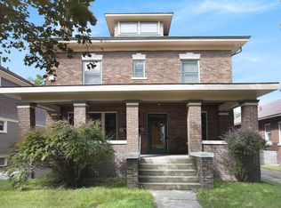 706 Locust St APT 3, Kalamazoo, MI 49007