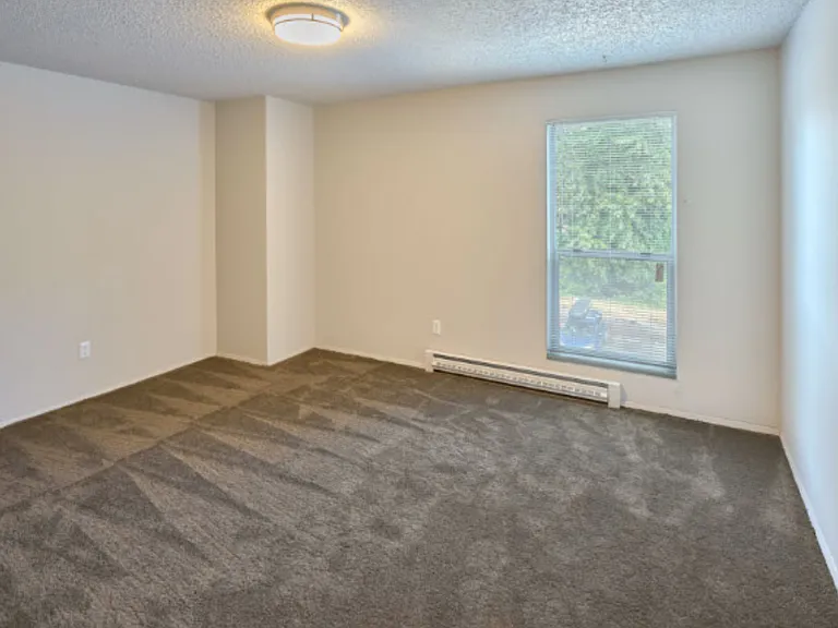 900 SW Holden St — Photo 12