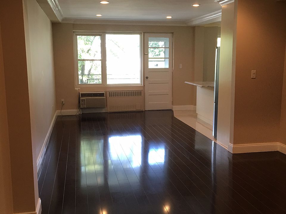 1st image of 30 Stoner Ave APT 1N