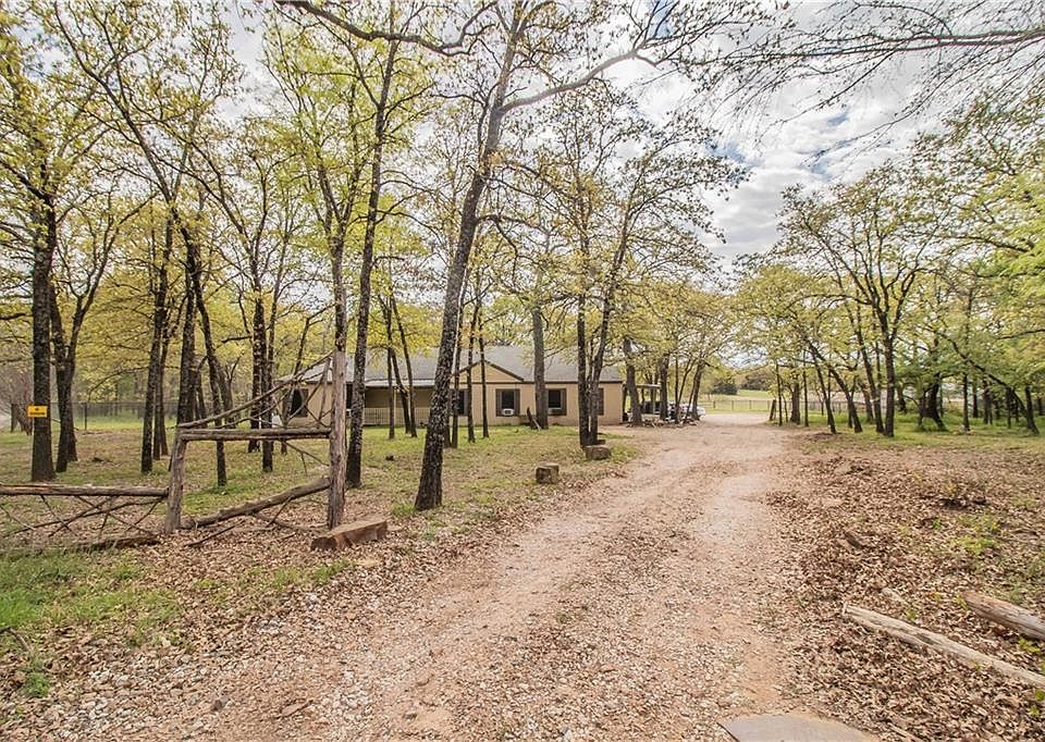 1st image of 3383 Crawford Dr