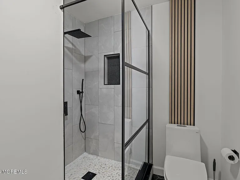 901 Russo Dr — Photo 23