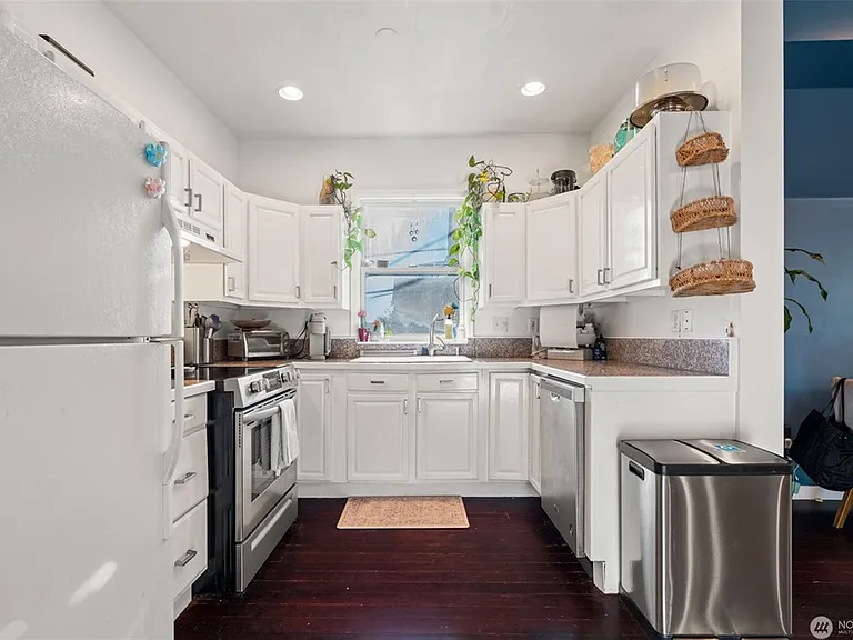 1415 E Denny Way #2 — Photo 3