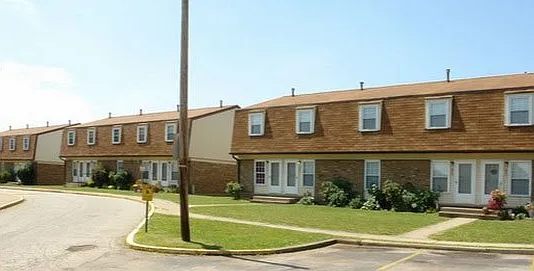 872 Westminster Way #872 — Photo 2