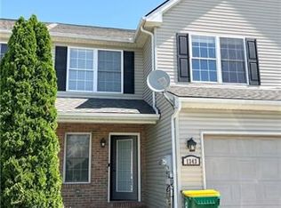 1343 Mohr Cir, Macungie, PA