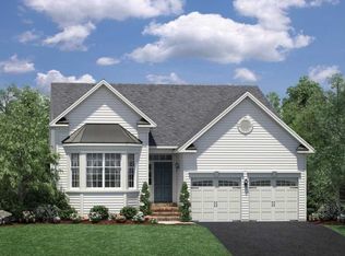 33 Linwood Dr #DRIVE/13, Wappingers Falls, NY 12590