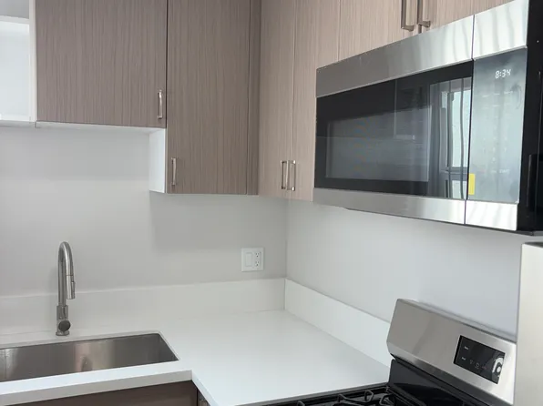 3817 W 54th St, Los Angeles, CA 90043