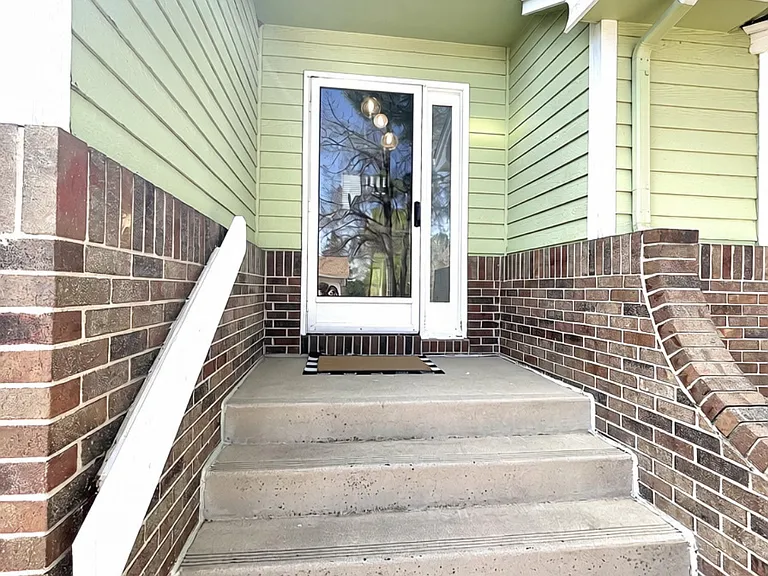 3560 Hickory Hill Dr — Photo 23