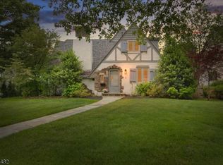 2 Midhurst Rd, Short Hills, NJ 07078