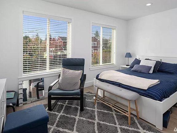 2nd image of 302 6th Ave #1