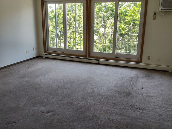 5th image of 555 Central Ave S #5