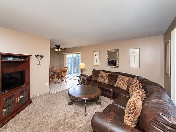 4th image of 1102 Boston Hbr #1102