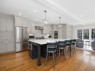 1 Squirrel Hill Ln, Hingham, MA 02043