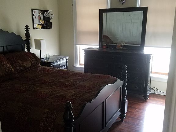 3rd image of 147 S Elmwood Ave