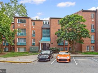 11841 Shire Ct APT 2C, Reston, VA 20191