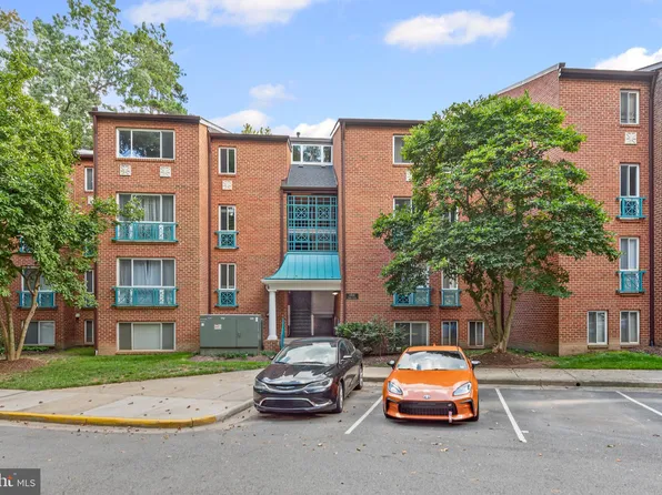 11841 Shire Ct APT 2C, Reston, VA 20191