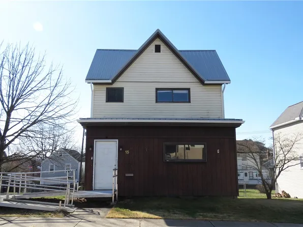 15 Lincoln Ave, Irwin, PA 15642