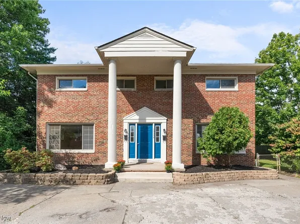 15334 Triskett Rd, Cleveland, OH 44111