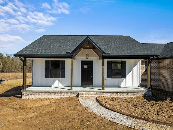 3rd image of 275 Cross Over Rd