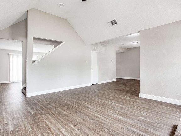 5th image of 801 Meadowdale Rd