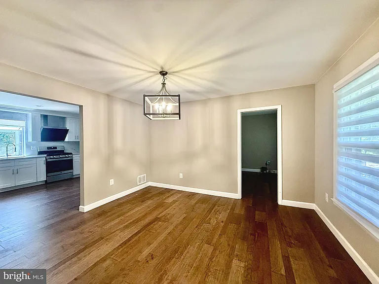 11900 Milbern Dr — Photo 10