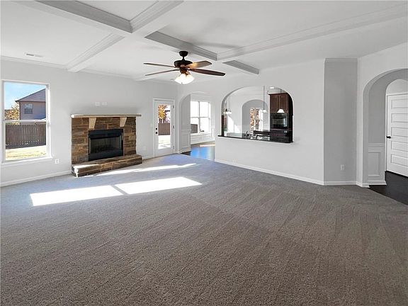 4th image of 2879 Valaise Ln