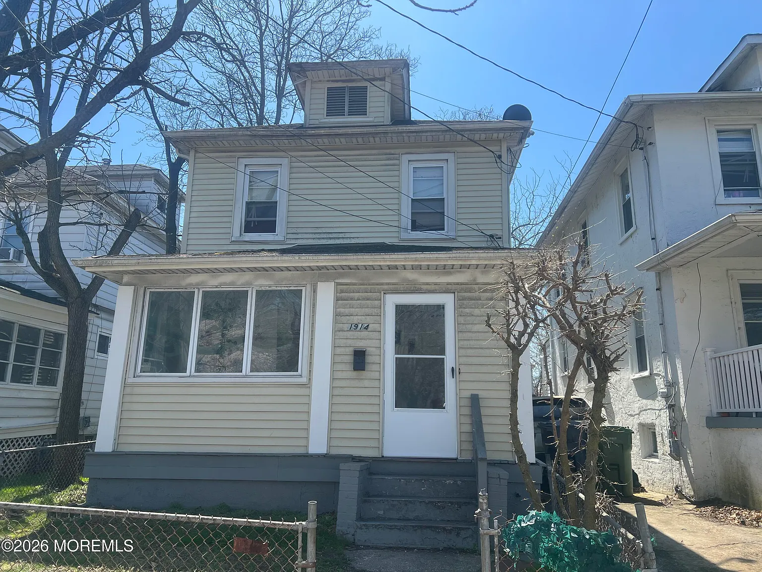 1914 Bangs Avenue photo 1
