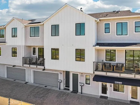 2344 Red Coral Gln, Escondido, CA 92025