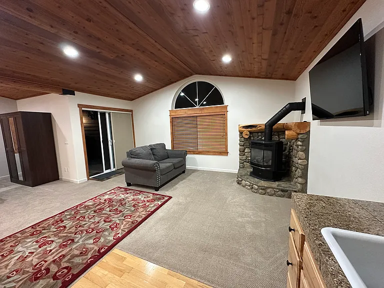 335 Forest Trl — Photo 18