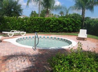 9415 Whispering Meadows Ln, Orlando, FL 32825