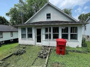 440 N Ball Kerr Ave, Cave In Rock, IL 62919